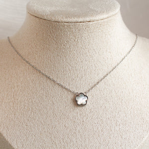 Kira Mother of Pearl Necklace (Silver)