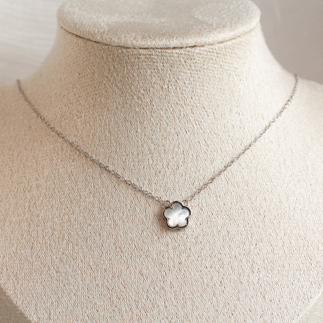 Kira Mother of Pearl Necklace (Silver)