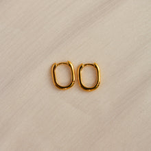 Load image into Gallery viewer, Joelle Basic Huggies (Gold)