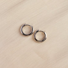 Load image into Gallery viewer, Berlin Statement Huggies (Silver)