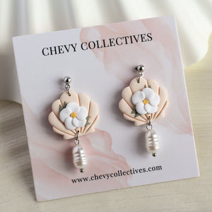 Seashell (Floral - Cream)