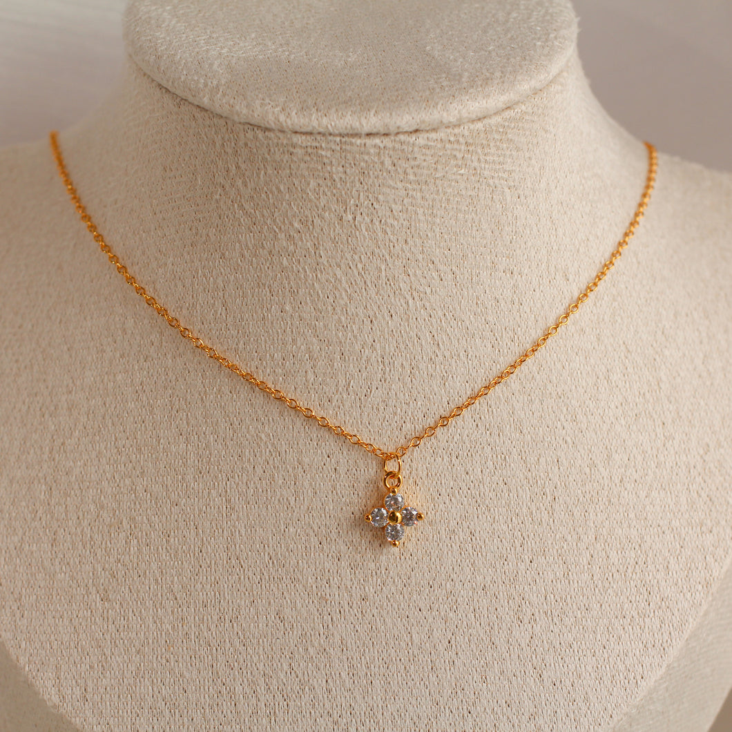 Kelynn Clover Necklace (Gold)