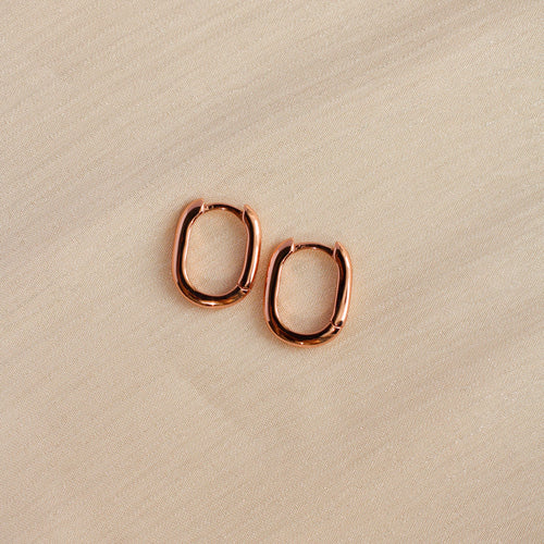 Joelle Basic Huggies (Rose Gold)