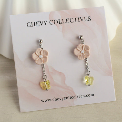 Wildflower Dangle (Cream)