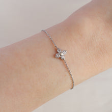 Load image into Gallery viewer, Esme Clover Bracelet (Stainless Steel)