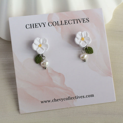 Wildflower Dangle (White Pearl)