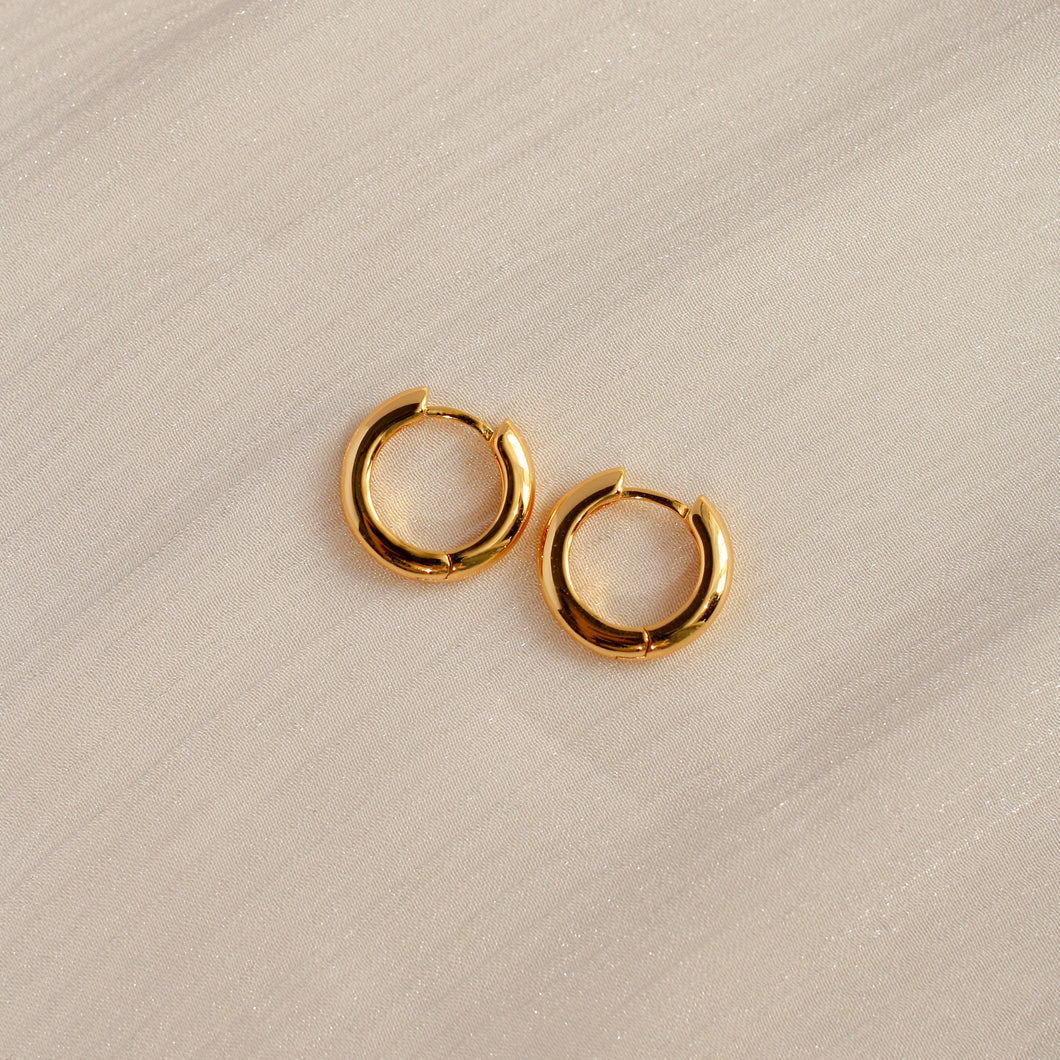 Berlin Statement Huggies (Gold)
