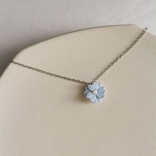 Daisy Necklace (Powder Blue)