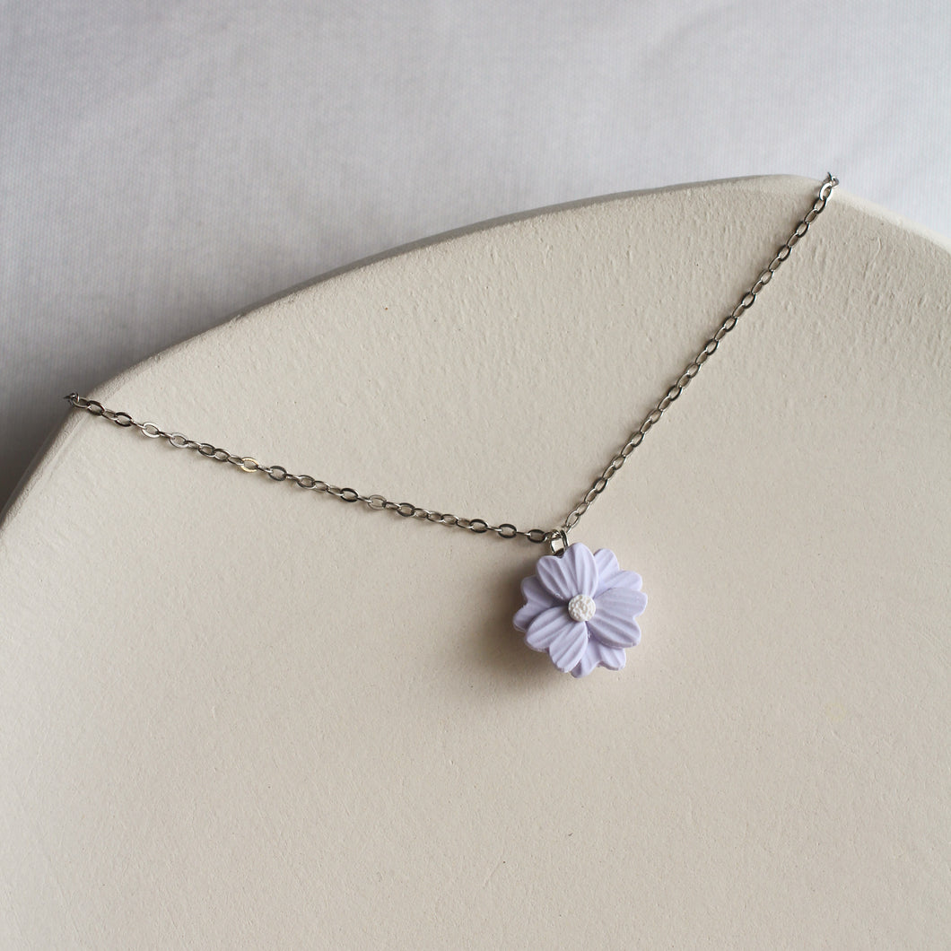 Daisy Necklace (Lilac)