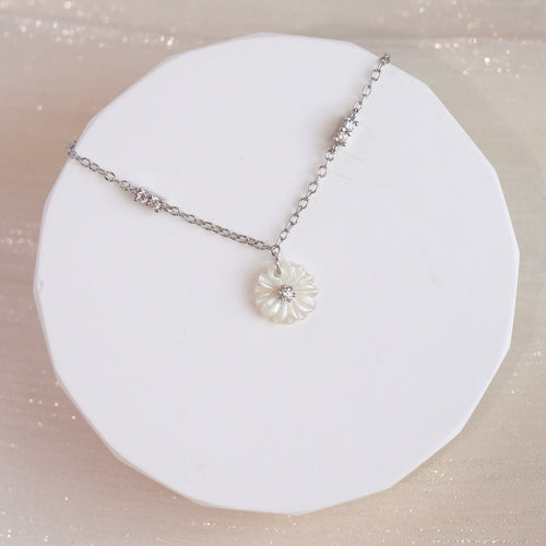 Florence Mother of Pearl Necklace (Silver)