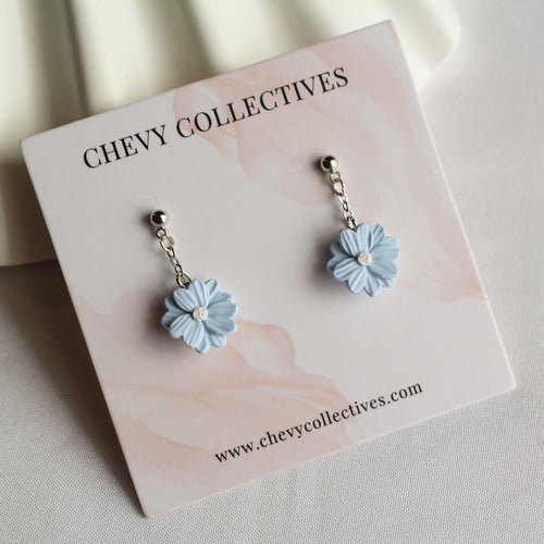 Daisy Earrings (Powder Blue)