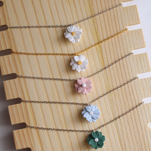 Daisy Necklace (Forest Green)
