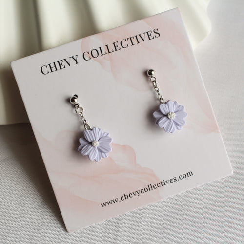 Daisy Earrings (Lilac)