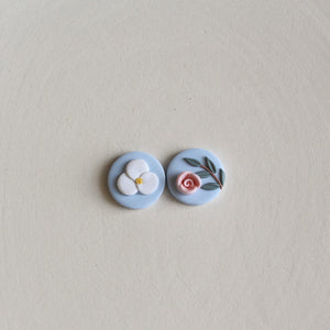 Roselle (Round Stud - Blue)