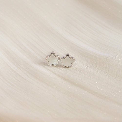 Kira Mother of Pearl Studs (Silver)