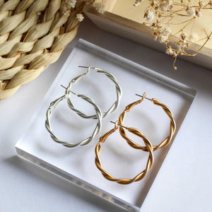 Estelle Hoops